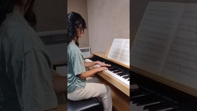 Anushka is playing “Golliwogg’s Cakewalk” by Claude Debussy (Extract)