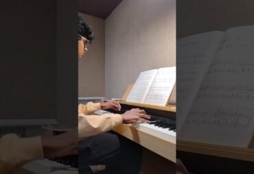 Ashman playing “Waltz in B minor” by Schubert