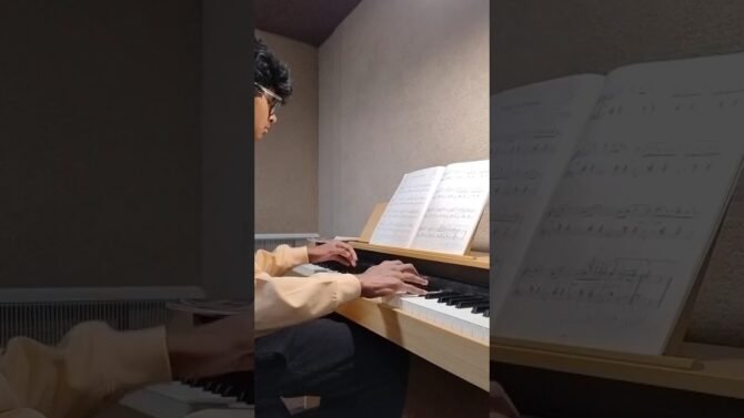 Ashman playing “Waltz in B minor” by Schubert